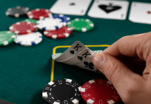 How Online Blackjack Tournaments Differ From Poker Tournaments